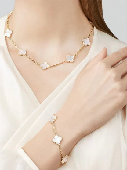 CLOVER | 10 Motive White Necklace