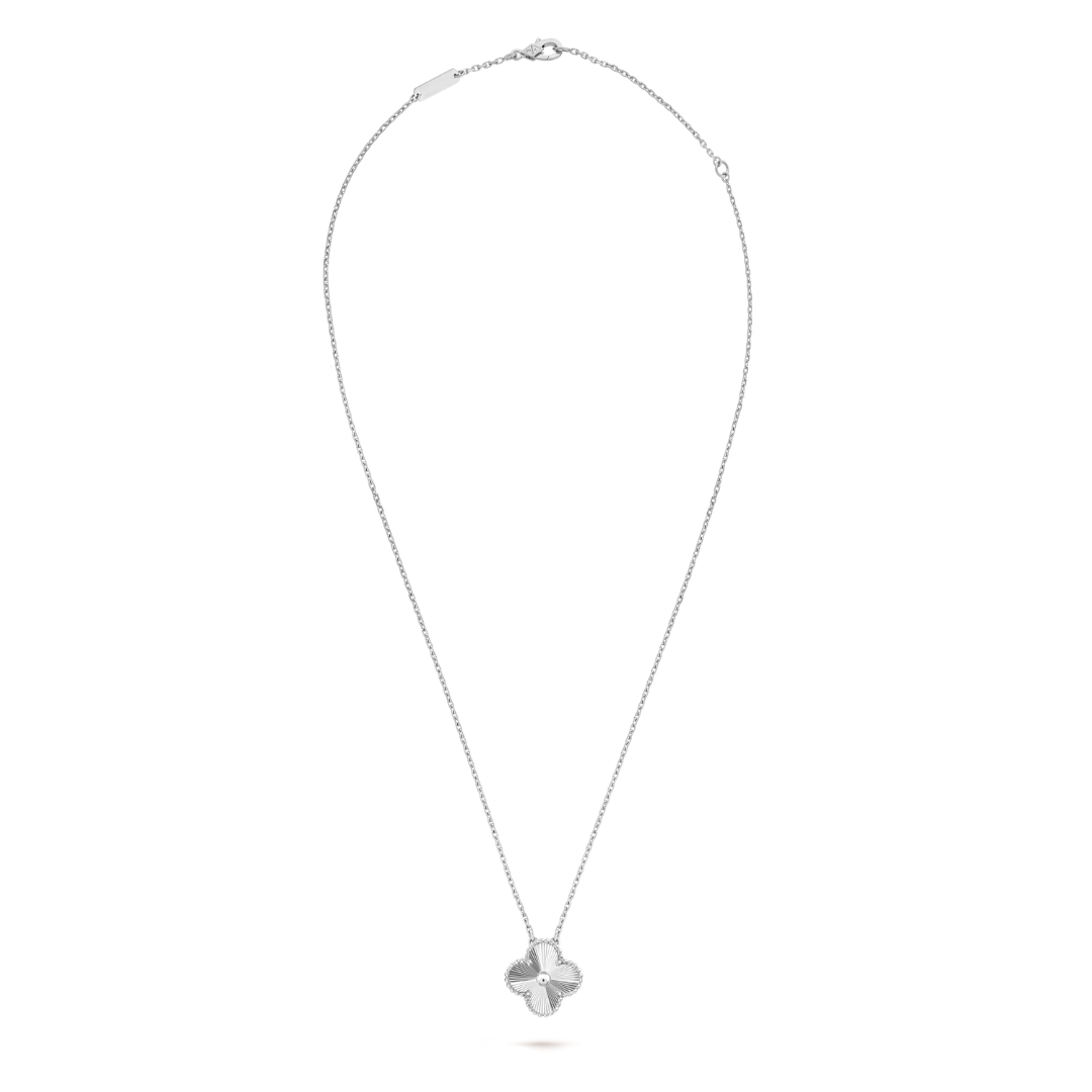 CLOVER | Silver Necklace