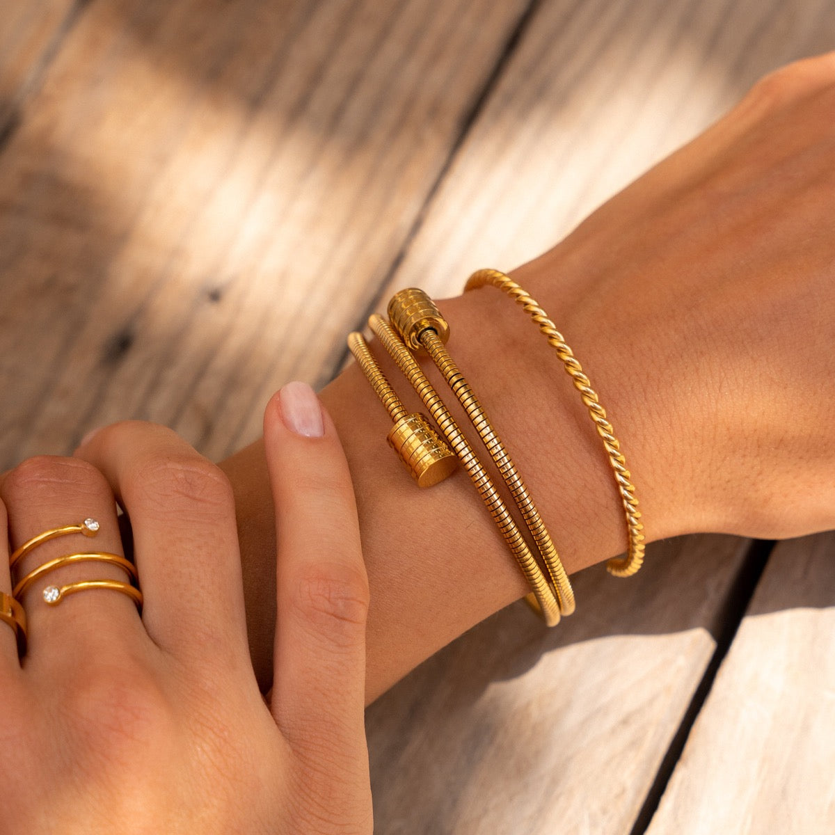 Twister Bangle Bracelet - Gold